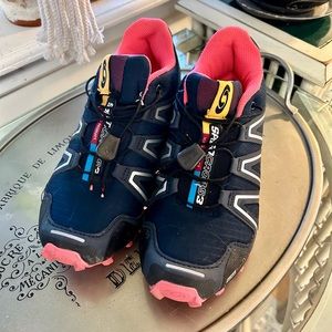 Barely worn winter hiking/running trainers